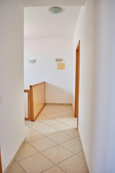 Apartamento T3 Encantador Com Piscina Wifi E Perto De Praia Santa Maria Exterior foto